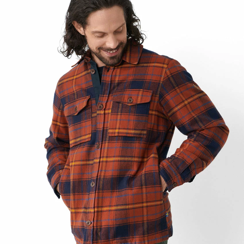 FJÄLLRÄVEN Men's Övik Lite Padded Shirt - Autumn Leaf / Dark Navy - Image 4