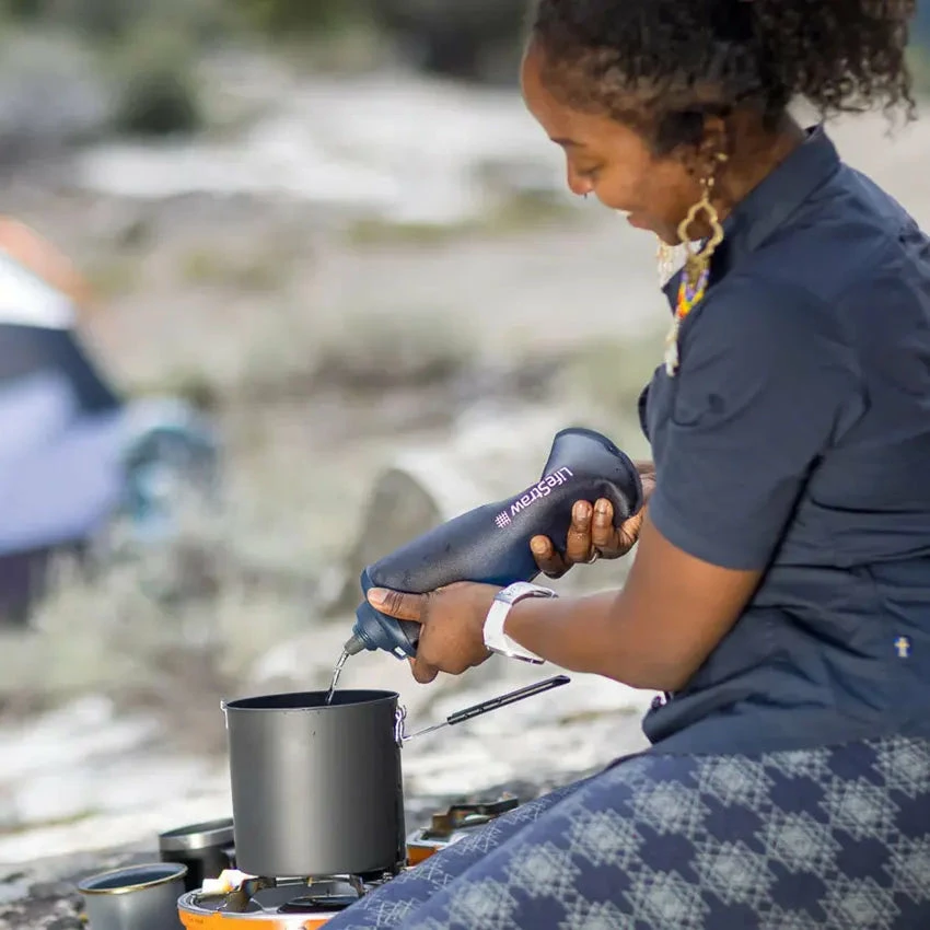 LifeStraw Peak Series 1L Squeeze Bottle - Mountain Blue - Image 5