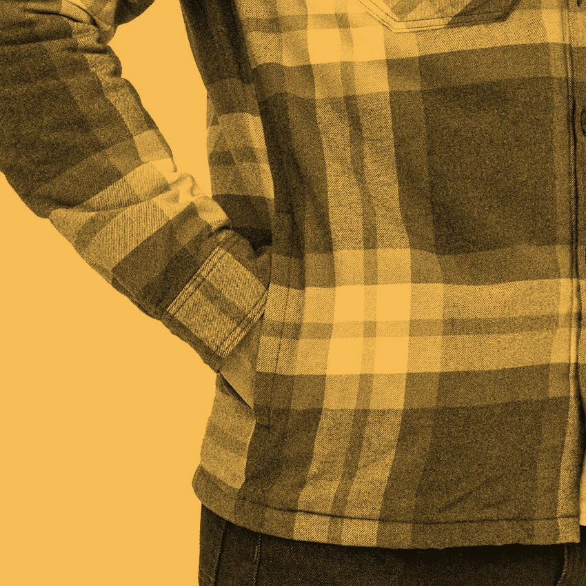 Patagonia Men's Insulated Organic Cotton MW Fjord Flannel Shirt - Live Oak: Sequoia Red - Image 5