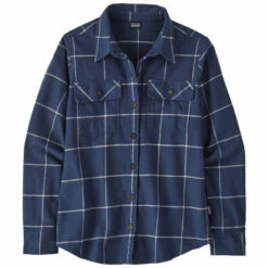 Patagonia Women's LS Organic Cotton Fjord Flannel Shirt - Woodland: New Navy